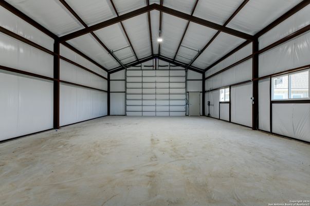 Garage, Interior