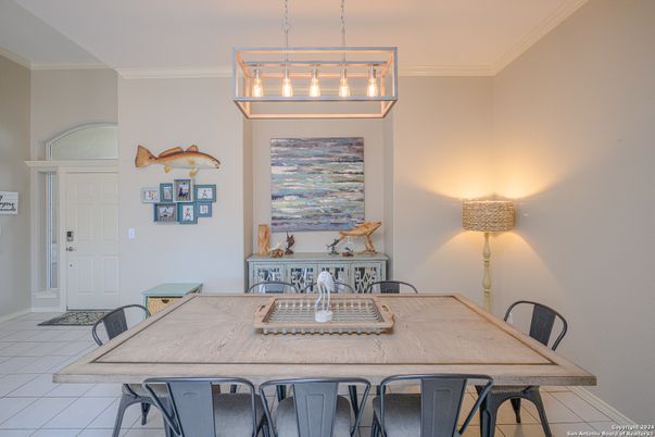 Dining room, Interior, Pendant Lights