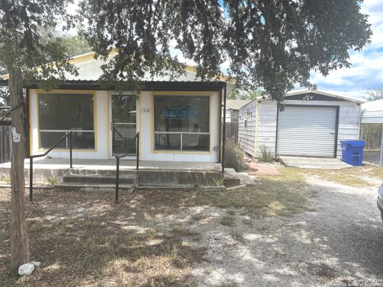 Detached Garage, Exterior