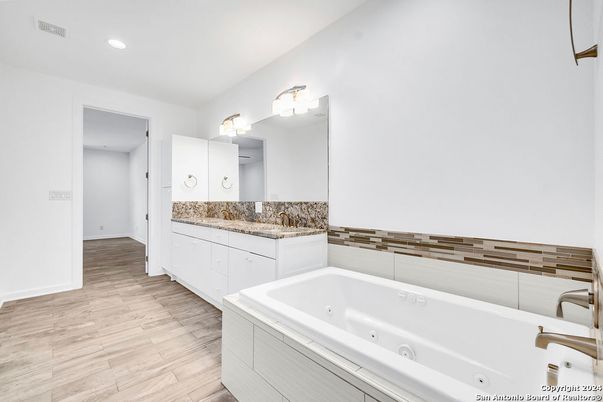 Bathroom, Interior, Recessed Lighting, Wood Texture Flooring