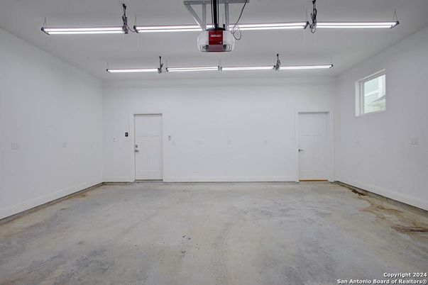 Garage, Interior
