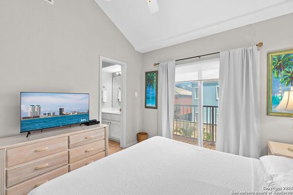 Bathroom, Bedroom, Interior, Water
