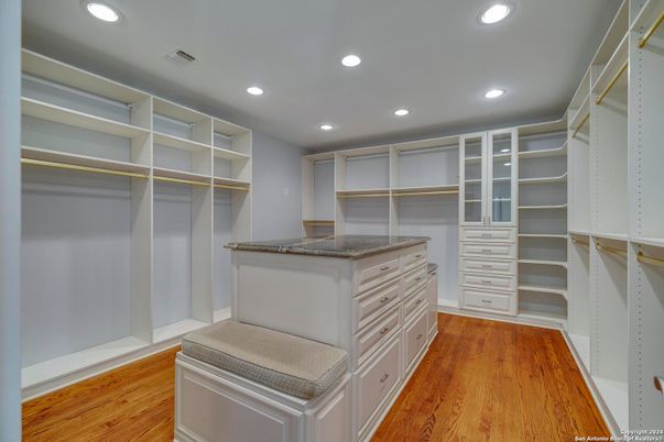 Interior, Recessed Lighting, Walk-in Closets, Wood Texture Flooring