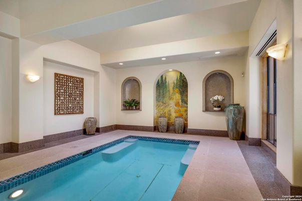 Interior, Pool, Recessed Lighting