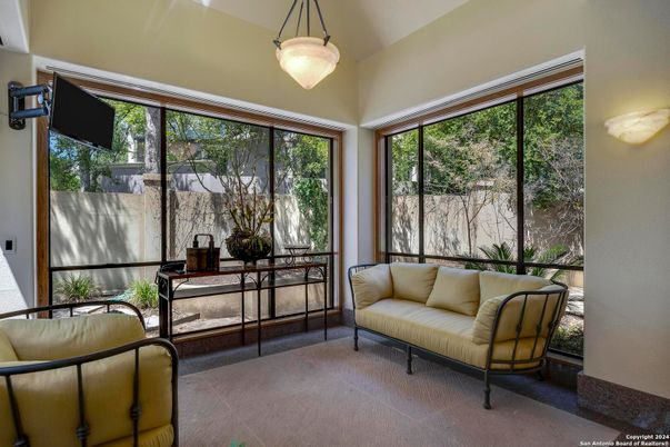 Interior, Pendant Lights, Sun Room