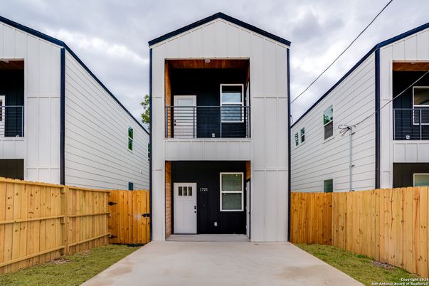 Exterior, Facade, None