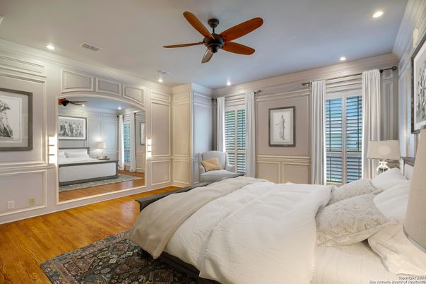 Bedroom, Interior, Recessed Lighting, Wood Texture Flooring