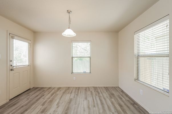 Empty room, Interior, Pendant Lights, Wood Texture Flooring