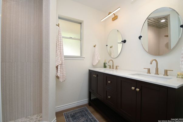 Bathroom, Dual Sink Vanities, Interior, Wood Texture Flooring