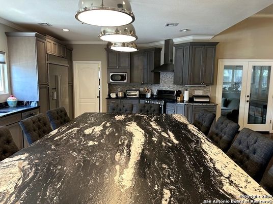 Dining room, Interior, Kitchen, Pendant Lights, Recessed Lighting, Stainless Steel Appliances