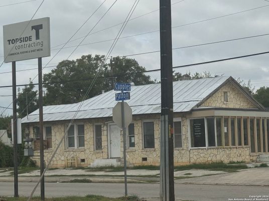 Exterior, Facade, None