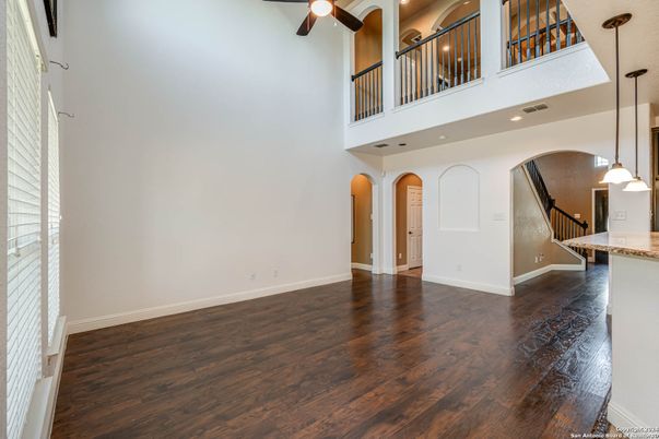 Interior, Pendant Lights, Recessed Lighting, Wood Texture Flooring