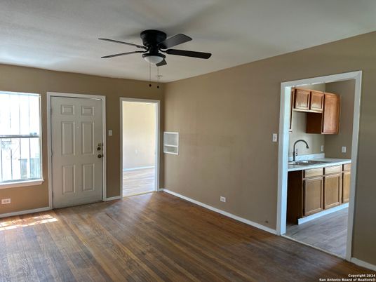 Empty room, Interior, Kitchen, Wood Texture Flooring