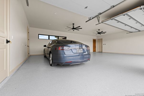 Garage, Interior