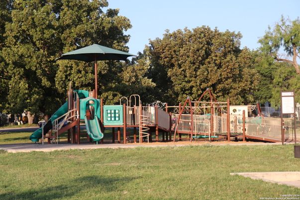 Backyard, Exterior, Playground