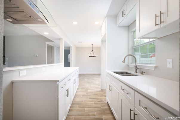 Interior, Kitchen, Pendant Lights, Recessed Lighting, Wood Texture Flooring