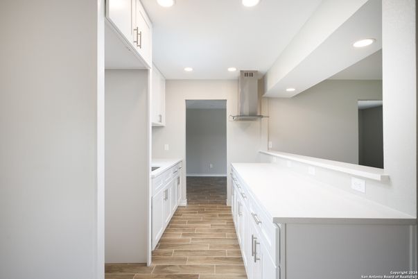 Interior, Kitchen, Recessed Lighting, Wood Texture Flooring