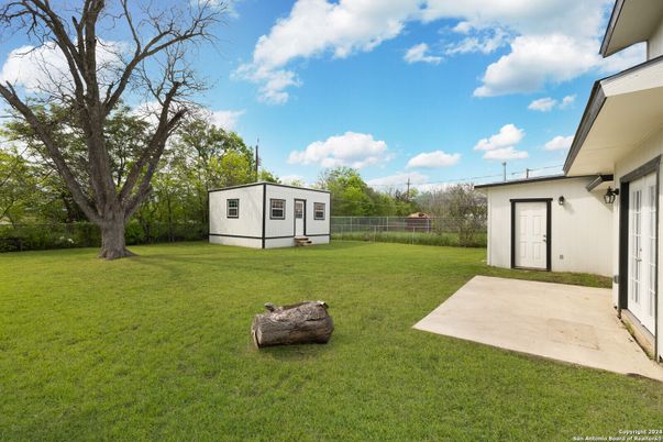 Backyard, Exterior