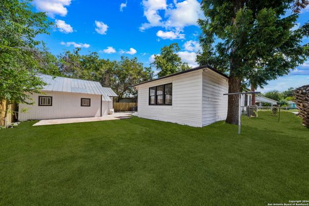 Backyard, Exterior