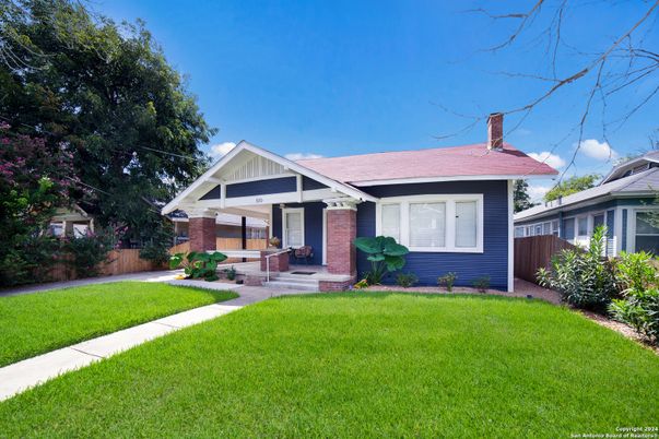 Backyard, Exterior, Facade, Brick Facade, American Craftsman