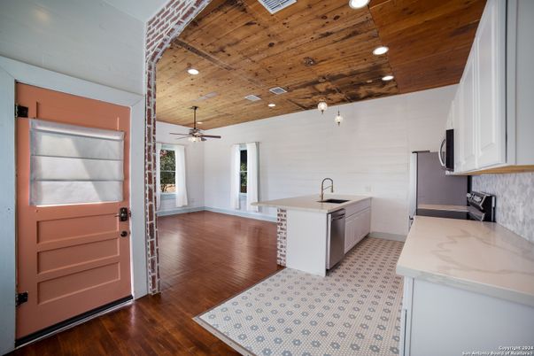 Interior, Kitchen, Recessed Lighting, Wooden Ceilings, Wood Texture Flooring
