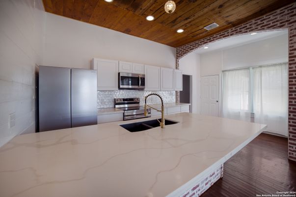 Interior, Kitchen, Recessed Lighting, Stainless Steel Appliances, Wooden Ceilings, Wood Texture Flooring