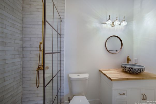 Bathroom, Interior