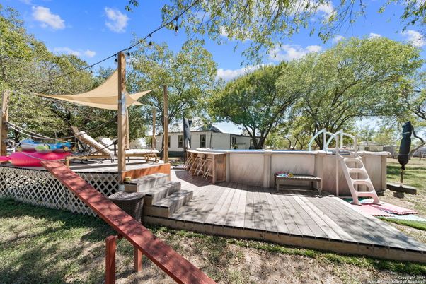 Exterior, Hot Tub
