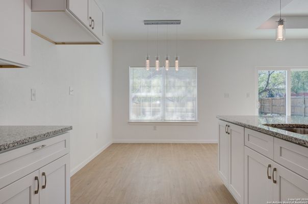 Interior, Pendant Lights, Wood Texture Flooring