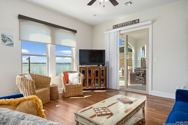 Interior, Living room, Recessed Lighting, Water, Wood Texture Flooring