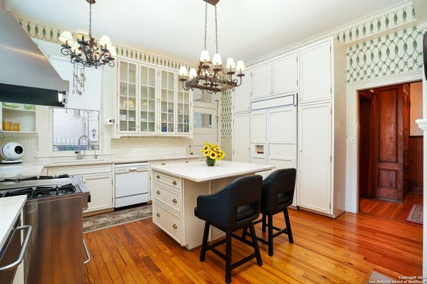 Chandelier, Interior, Kitchen, Pendant Lights, Wood Texture Flooring