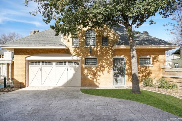 Attached, Exterior, Facade, Brick Facade, French Provincial