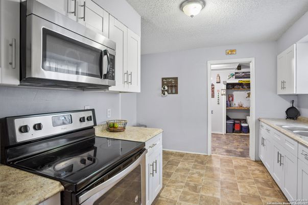 Interior, Kitchen, Stainless Steel Appliances