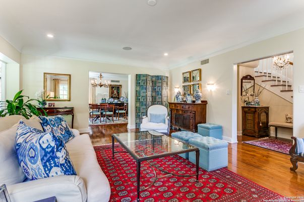 Chandelier, Dining room, Interior, Living room, Recessed Lighting, Wood Texture Flooring