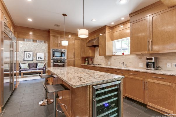 Interior, Kitchen, Pendant Lights, Recessed Lighting, Stainless Steel Appliances