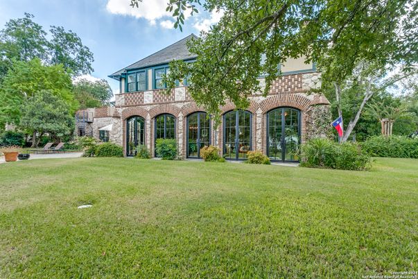 Backyard, Exterior, Facade, Brick Facade, French Provincial