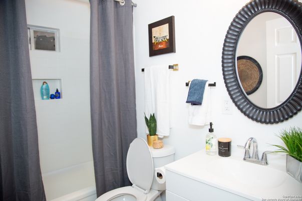 Bathroom, Interior