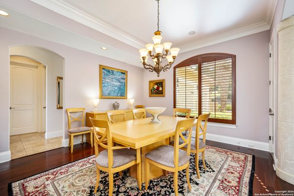 Chandelier, Dining room, Interior, Recessed Lighting, Wood Texture Flooring