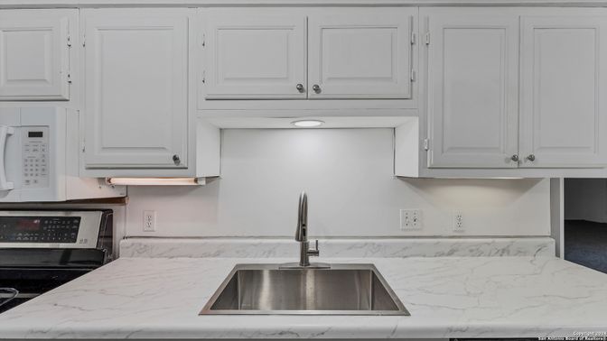 Interior, Kitchen, Marble, Recessed Lighting