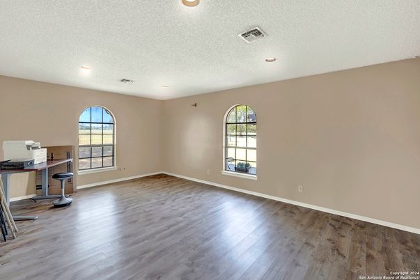 Empty room, Interior, Recessed Lighting, Wood Texture Flooring