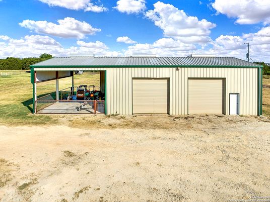 Backyard, Detached Garage, Exterior