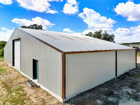 Detached Garage, Exterior