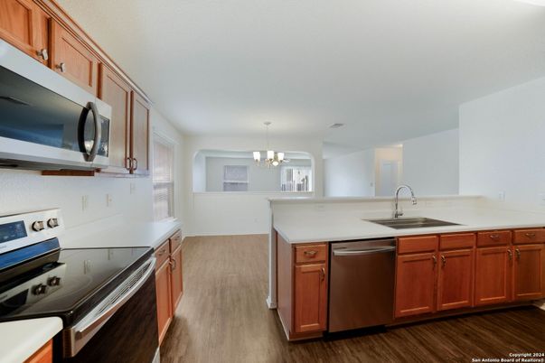 Chandelier, Interior, Kitchen, Wood Texture Flooring