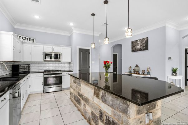 Interior, Kitchen, Pendant Lights, Recessed Lighting, Stainless Steel Appliances