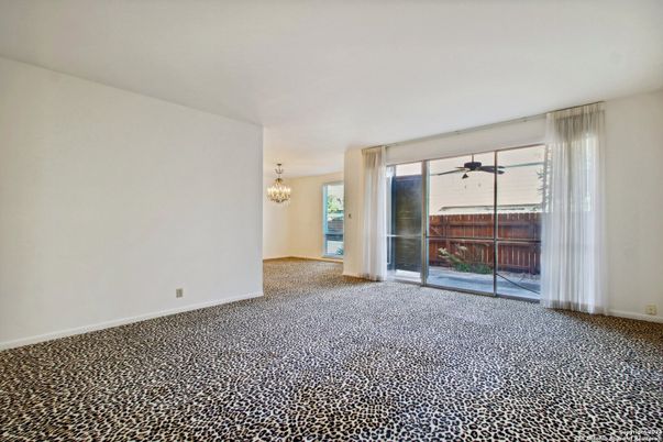 Chandelier, Empty room, Interior