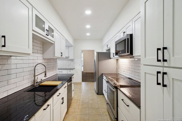 Interior, Kitchen, Recessed Lighting