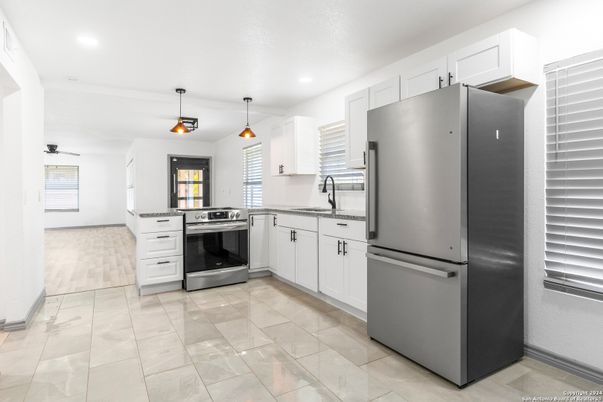Interior, Kitchen, Pendant Lights, Recessed Lighting, Stainless Steel Appliances