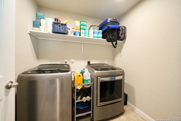 Interior, Washer