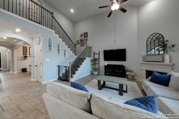 Fireplace, Interior, Living room, Recessed Lighting