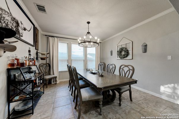 Chandelier, Dining room, Interior